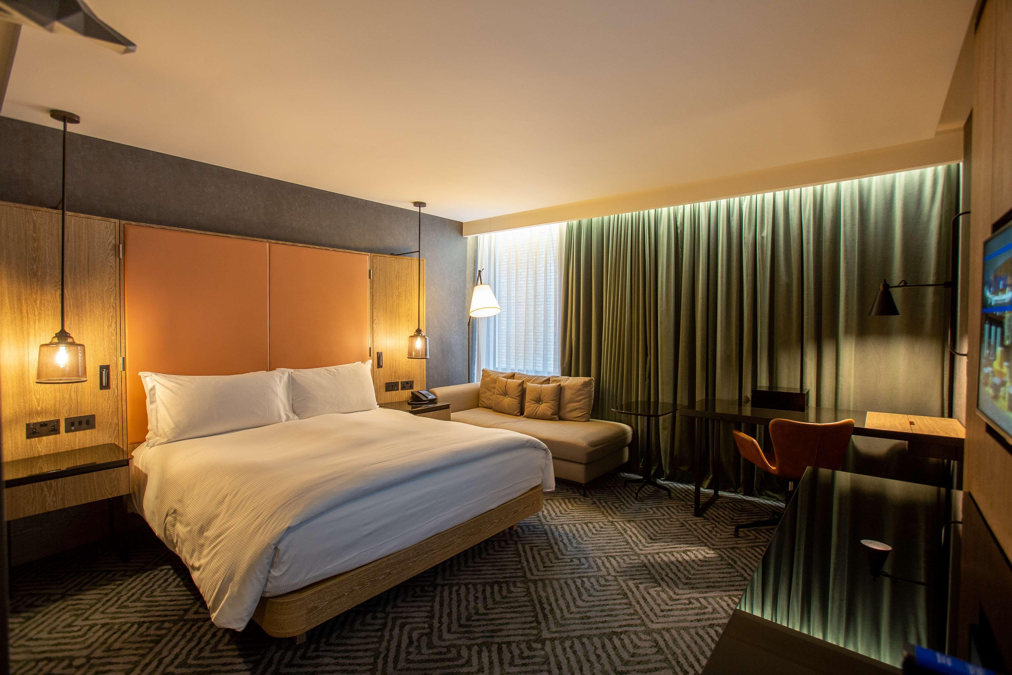 Hilton London Bankside Hotel Exterior photo