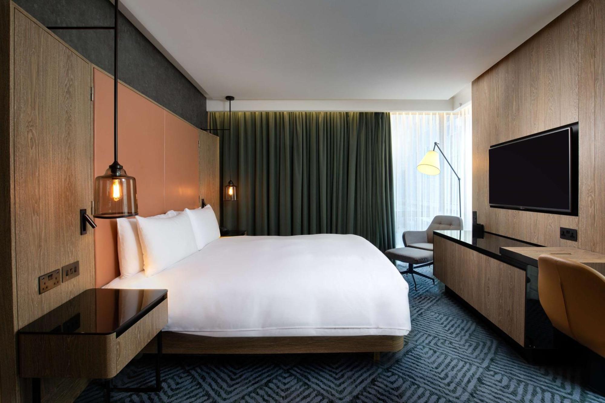 Hilton London Bankside Hotel Exterior photo